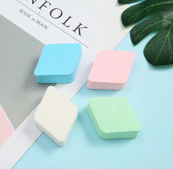 Pomo 4 UND sin látex cosmético- Puff cuadrado