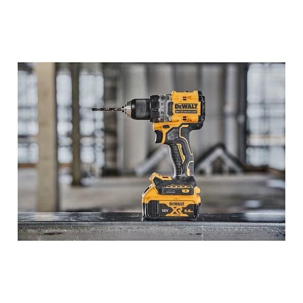Kit de Taladro Atornillador de Impacto DEWALT DCD805 con 2 Baterías POWERSTACK 5.0Ah